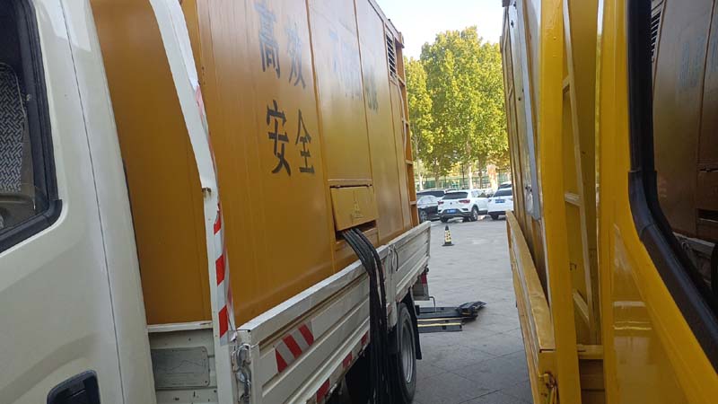 永平如何判断柴油发电机组和UPS电源的切换时间是否符合要求？
